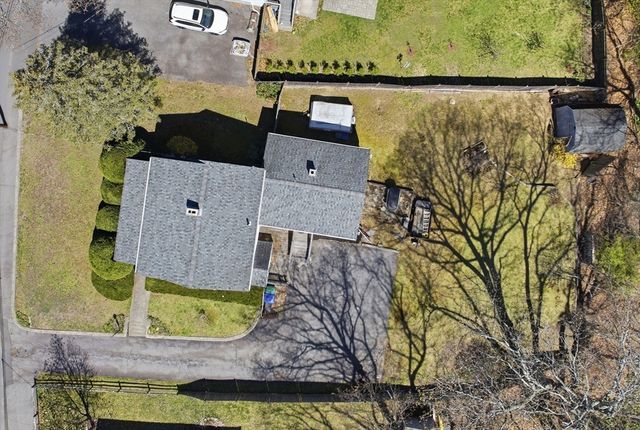 215 Pearl St, Reading, MA 01867