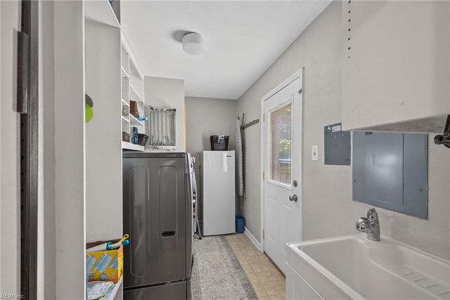 4028 Scotfield DR, Chesapeake, VA 23321