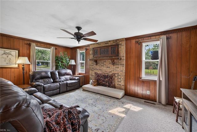 4028 Scotfield DR, Chesapeake, VA 23321