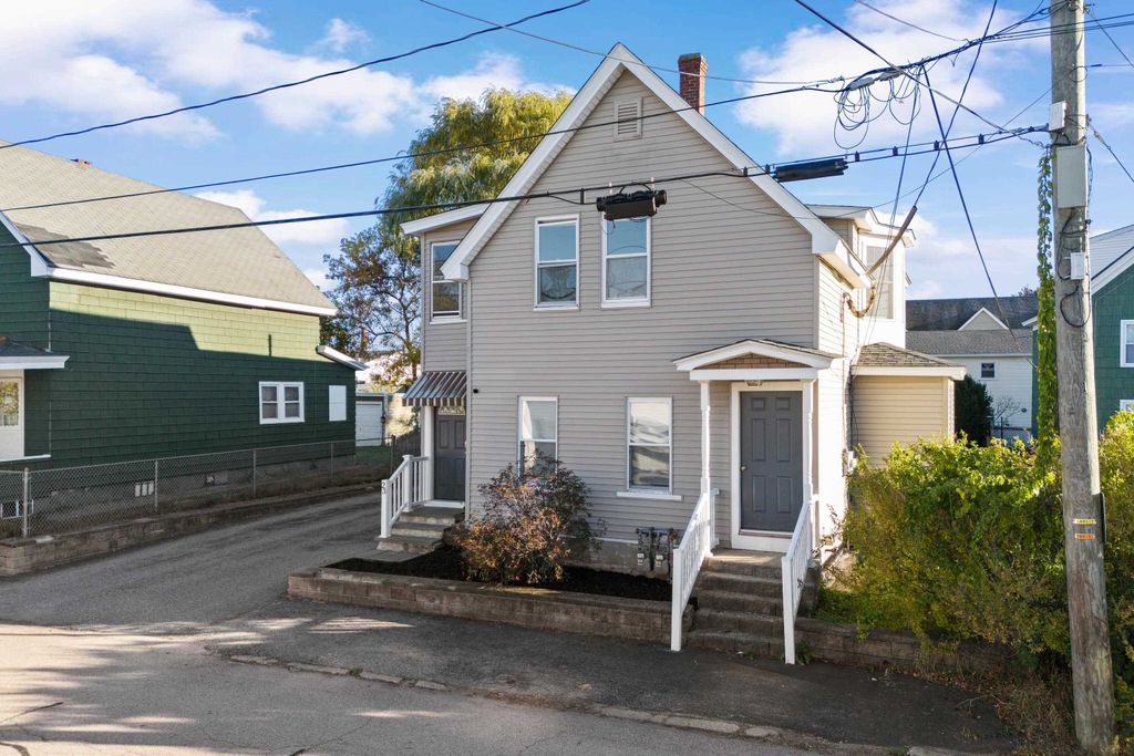 23 Plummer Street, Manchester, NH 03103