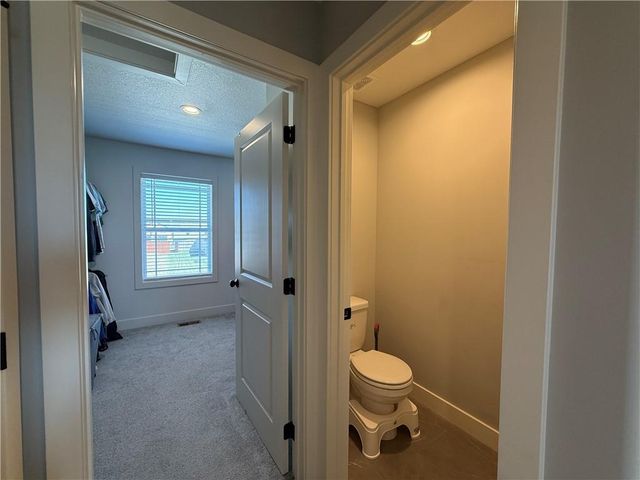 1205 NW 3rd Street, Oak Grove, MO 64075