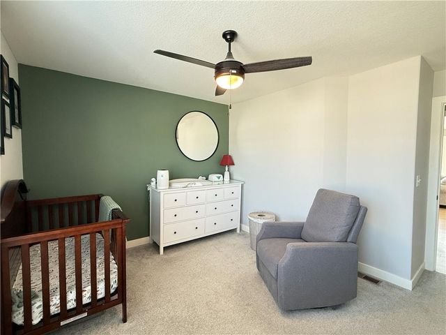 1205 NW 3rd Street, Oak Grove, MO 64075