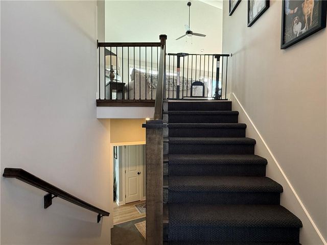 1205 NW 3rd Street, Oak Grove, MO 64075