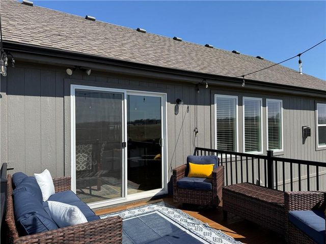 1205 NW 3rd Street, Oak Grove, MO 64075