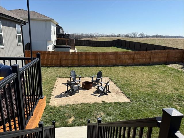 1205 NW 3rd Street, Oak Grove, MO 64075