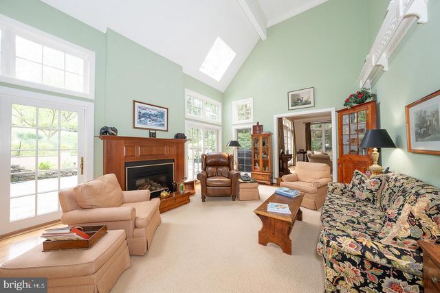 1227 DENBIGH LN, Wayne, PA 19087