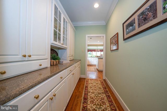 1227 DENBIGH LN, Wayne, PA 19087