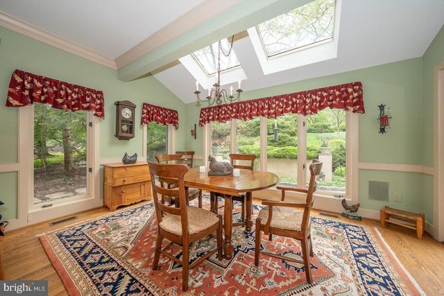 1227 DENBIGH LN, Wayne, PA 19087