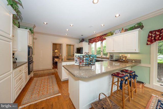 1227 DENBIGH LN, Wayne, PA 19087