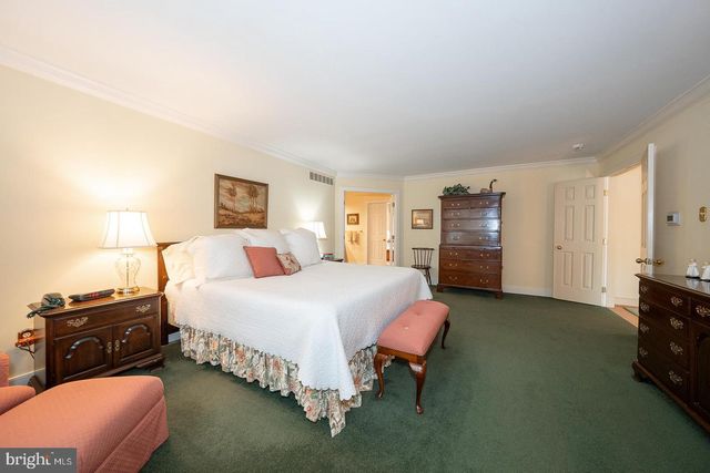 1227 DENBIGH LN, Wayne, PA 19087