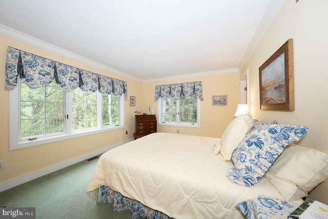 1227 DENBIGH LN, Wayne, PA 19087