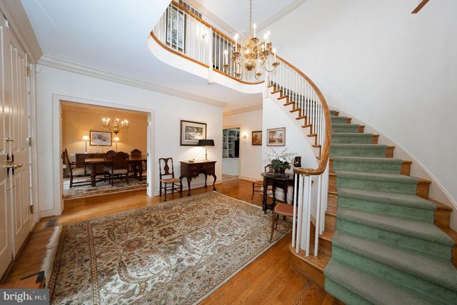 1227 DENBIGH LN, Wayne, PA 19087