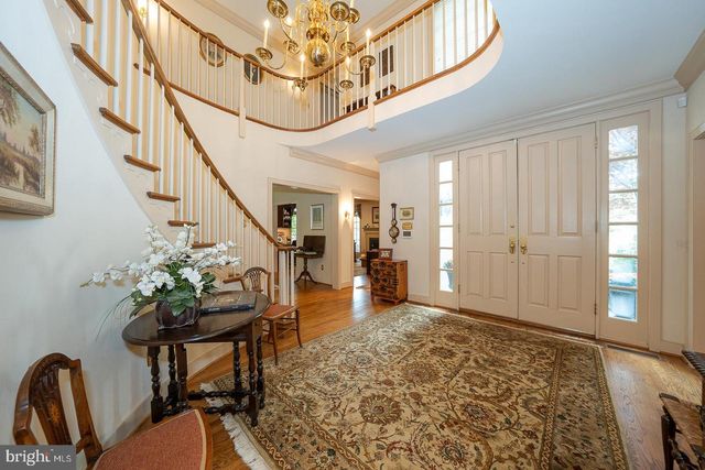 1227 DENBIGH LN, Wayne, PA 19087