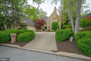 1227 DENBIGH LN, Wayne, PA 19087
