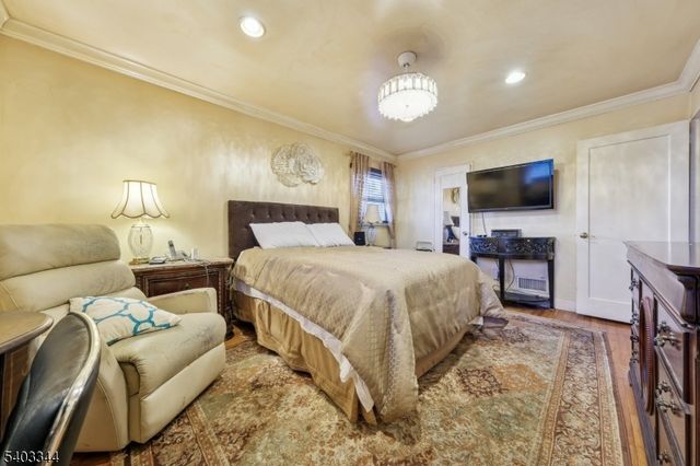 651 Amherst Rd, Linden City, NJ 07036