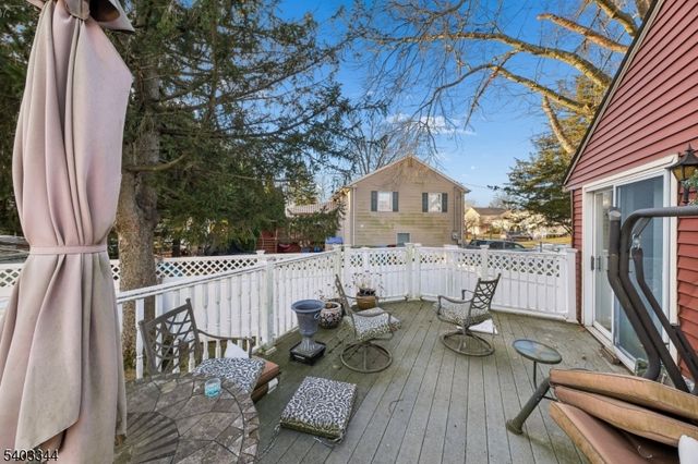 651 Amherst Rd, Linden City, NJ 07036