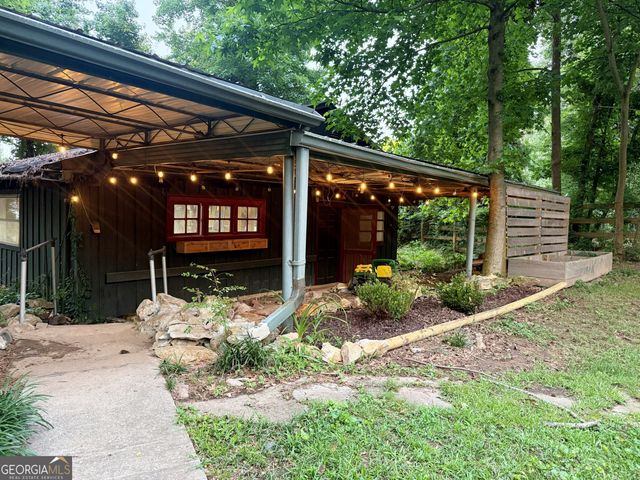 1581 Lost Mountain Road, Powder Springs, GA 30127