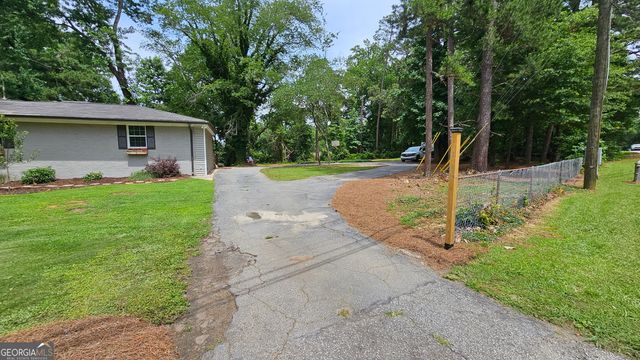 1581 Lost Mountain Road, Powder Springs, GA 30127
