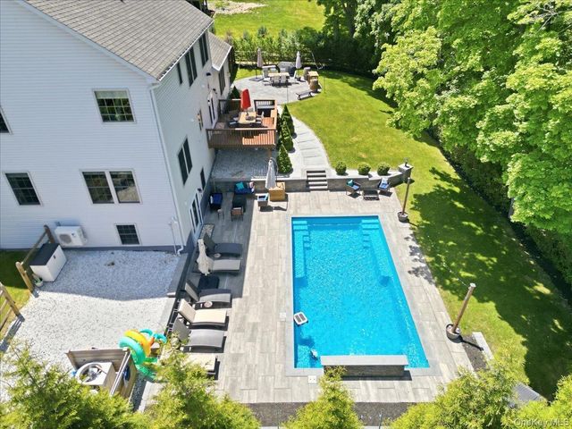 5 Gleneagles Court, Monroe, NY 10950