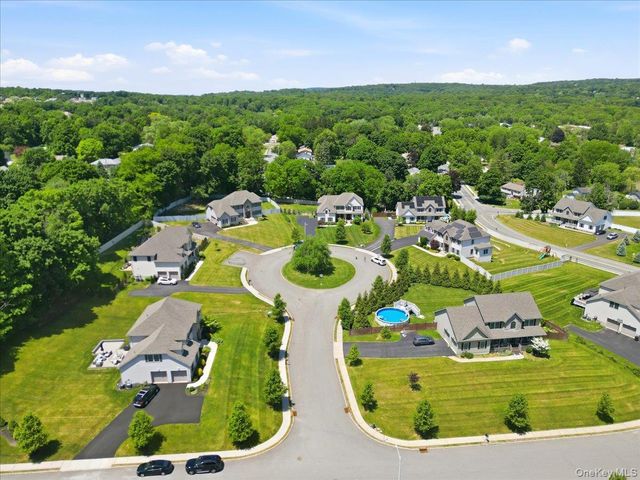 5 Gleneagles Court, Monroe, NY 10950