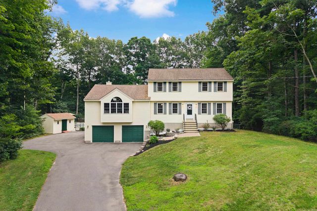 21 Kristin Drive, Derry, NH 03038