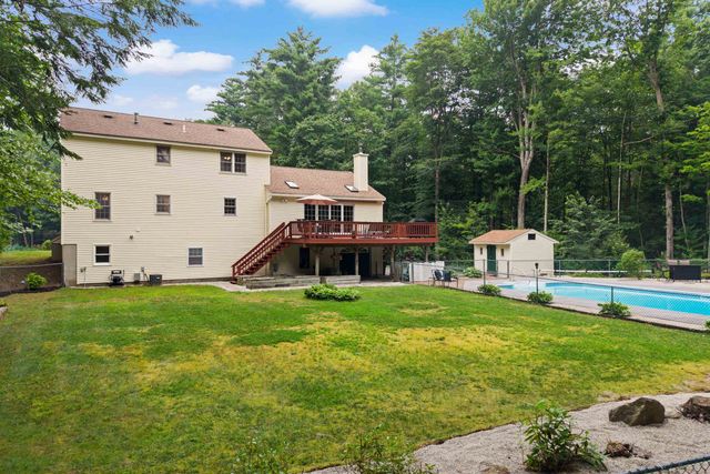 21 Kristin Drive, Derry, NH 03038