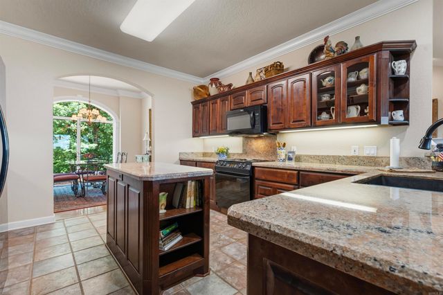 64 Montanoso Way, Hot Springs Village, AR 71909