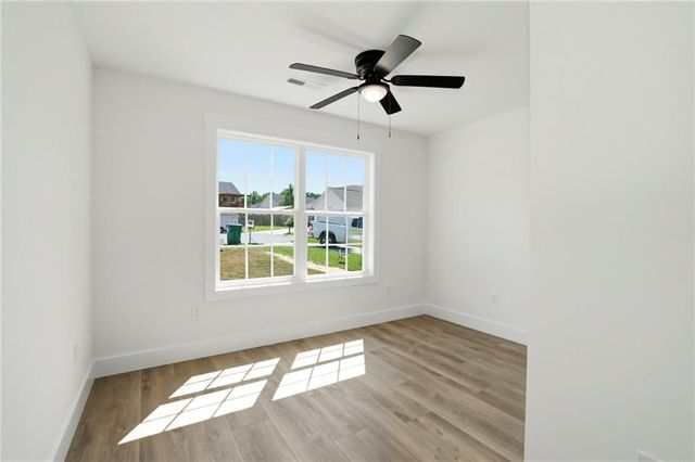 119 Rons Court NW, Calhoun, GA 30701