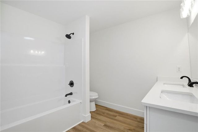 119 Rons Court NW, Calhoun, GA 30701
