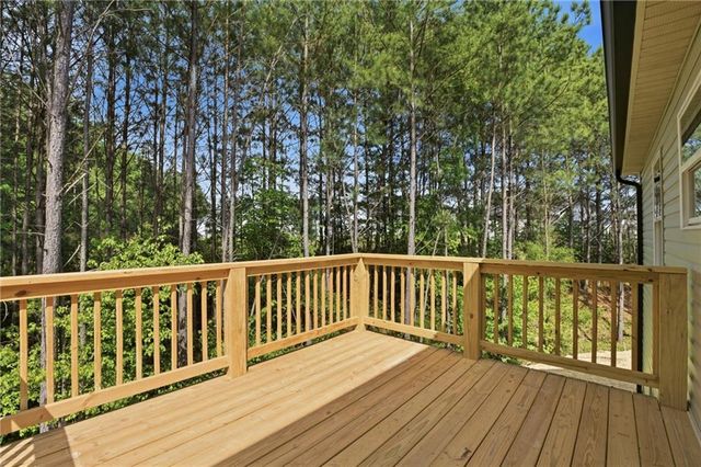 119 Rons Court NW, Calhoun, GA 30701