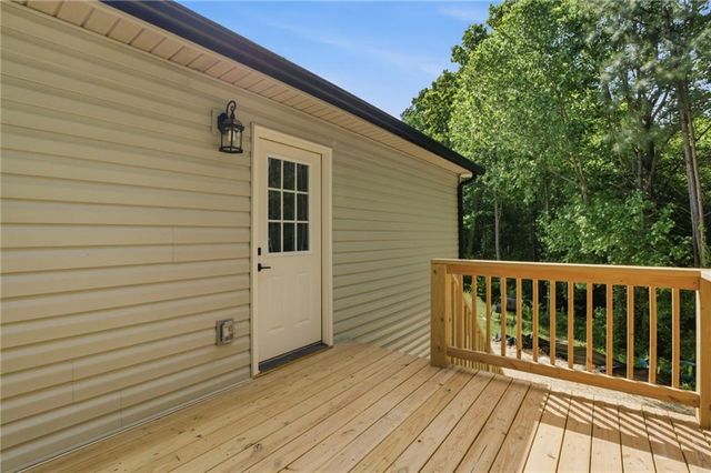 119 Rons Court NW, Calhoun, GA 30701