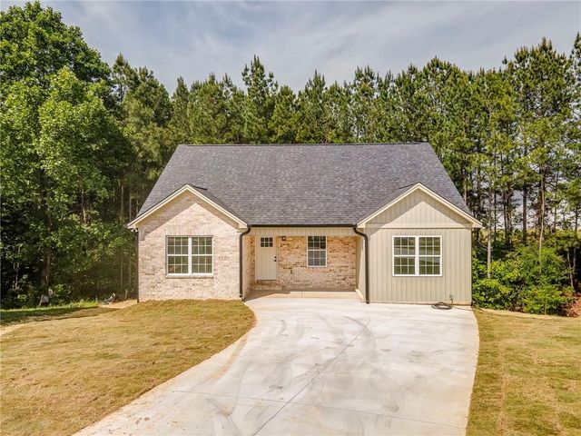 119 Rons Court NW, Calhoun, GA 30701