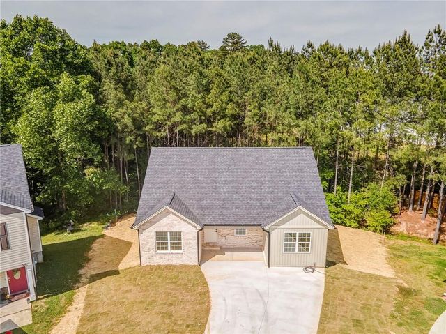 119 Rons Court NW, Calhoun, GA 30701