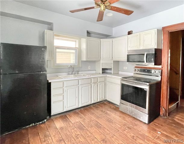 463 East Street, Buffalo, NY 14207