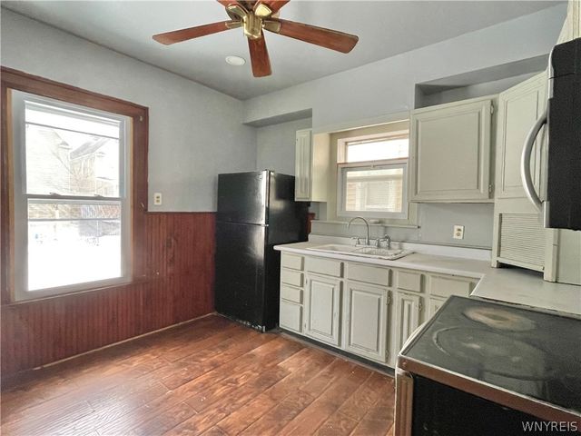 463 East Street, Buffalo, NY 14207