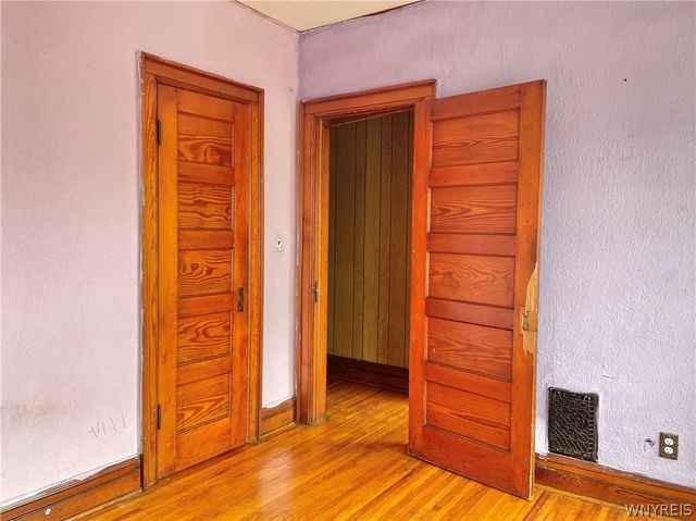 463 East Street, Buffalo, NY 14207