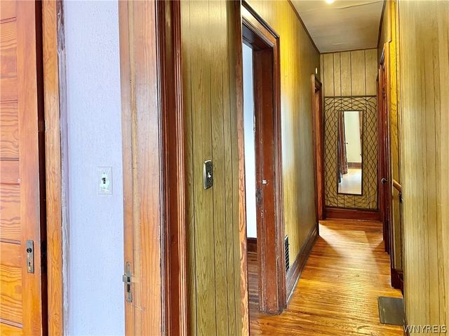 463 East Street, Buffalo, NY 14207