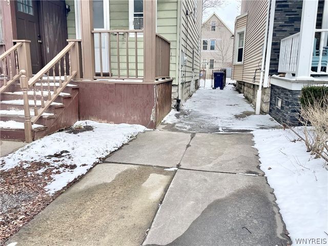 463 East Street, Buffalo, NY 14207