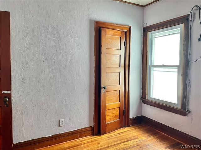 463 East Street, Buffalo, NY 14207