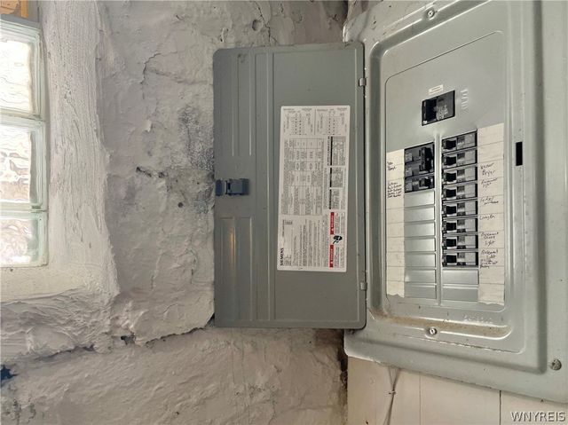 463 East Street, Buffalo, NY 14207