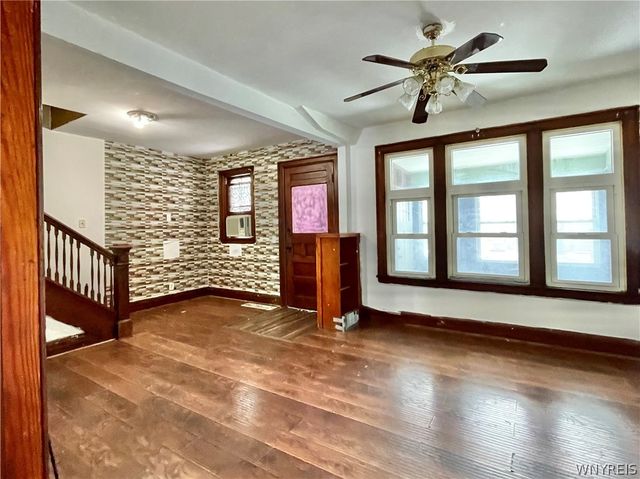 463 East Street, Buffalo, NY 14207