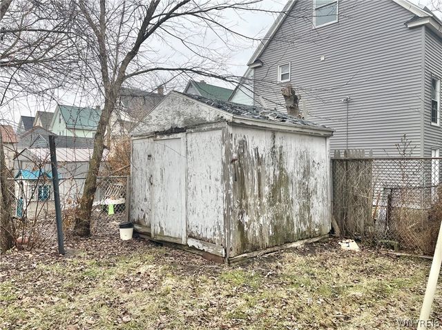 463 East Street, Buffalo, NY 14207