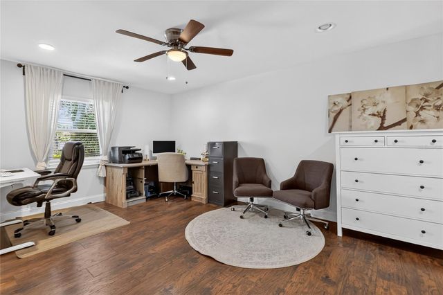 706 S OAKWOOD AVENUE, Brandon, FL 33511