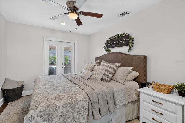 706 S OAKWOOD AVENUE, Brandon, FL 33511