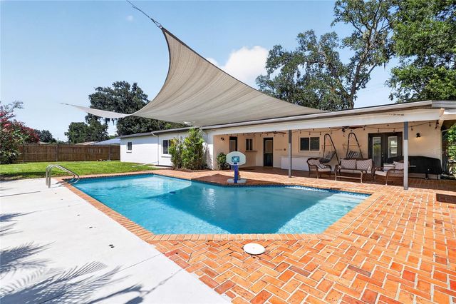706 S OAKWOOD AVENUE, Brandon, FL 33511