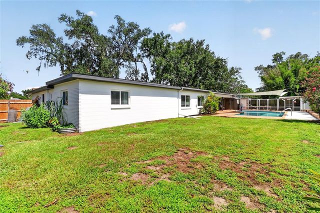 706 S OAKWOOD AVENUE, Brandon, FL 33511