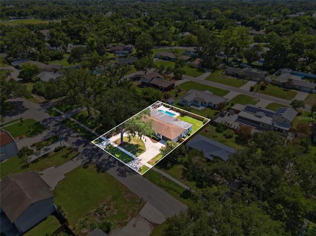 706 S OAKWOOD AVENUE, Brandon, FL 33511