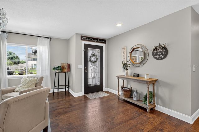 706 S OAKWOOD AVENUE, Brandon, FL 33511