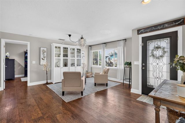 706 S OAKWOOD AVENUE, Brandon, FL 33511