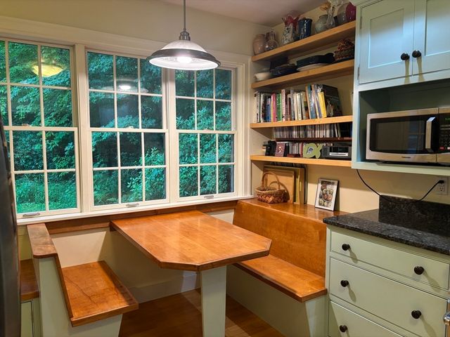 100 Dana, Amherst, MA 01002